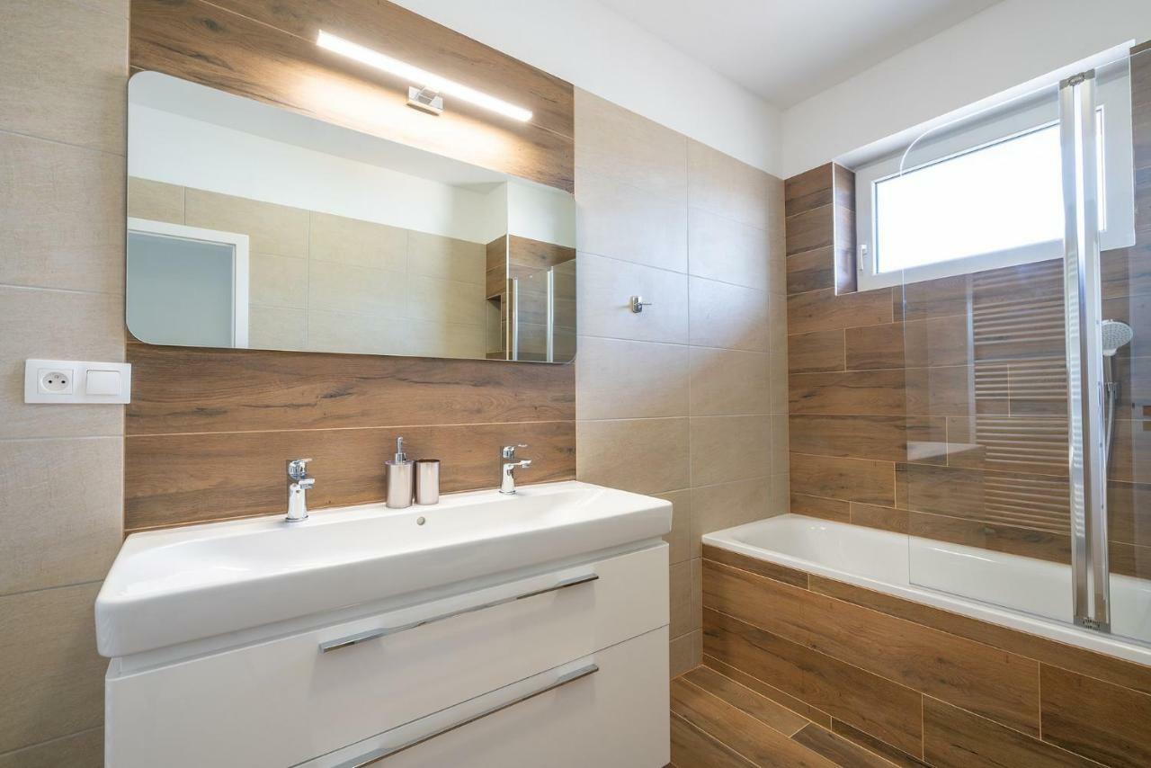 Trenčín Apartmany Noviny מראה חיצוני תמונה